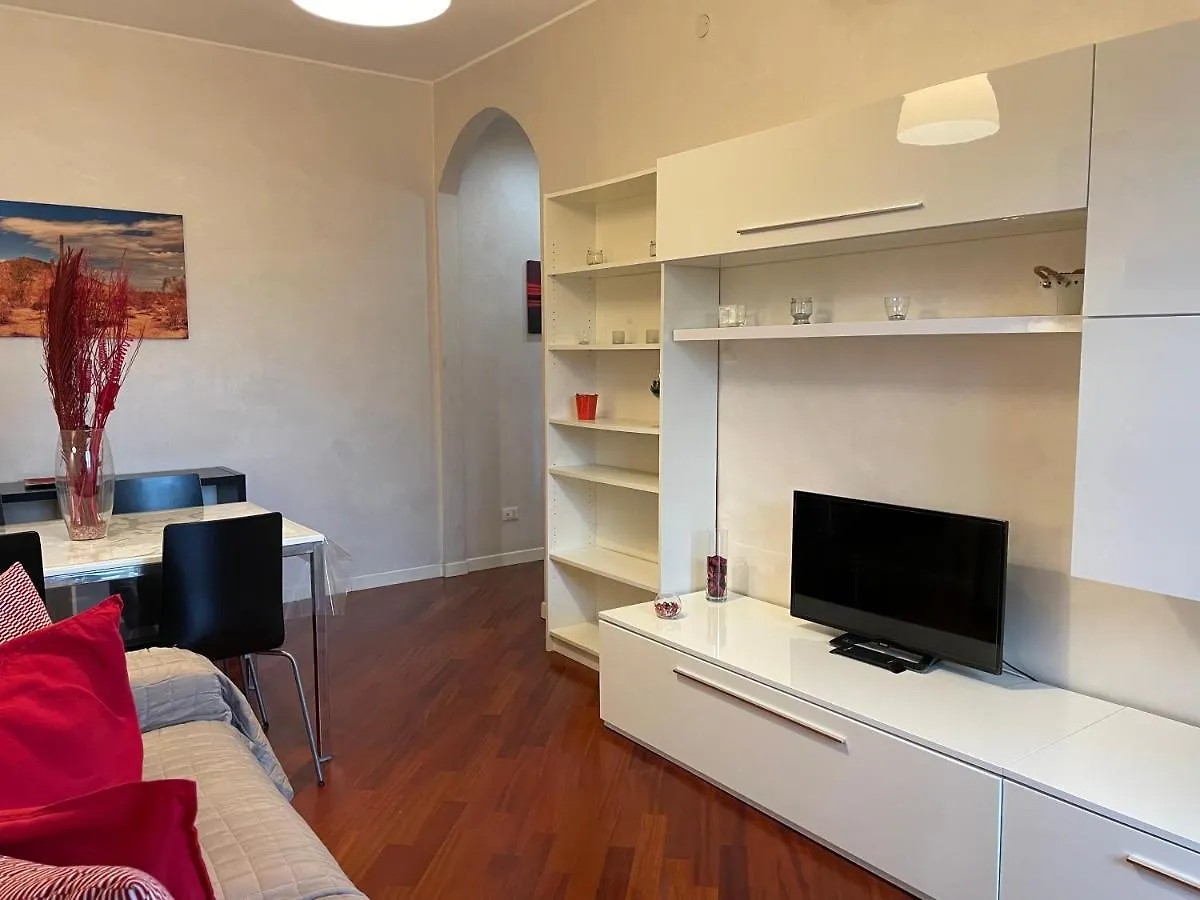 Adriano Metro & Comfort Suites - Affitti Brevi Italia Milan