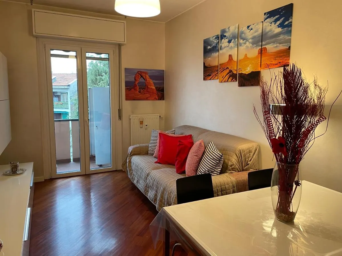 Apartment Adriano Metro & Comfort Suites - Affitti Brevi Italia Milan Italy